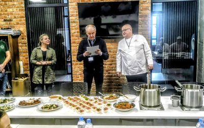 Smaczna lekcja klasy 3a w Zakładzie Gastronomicznym „ETQA”